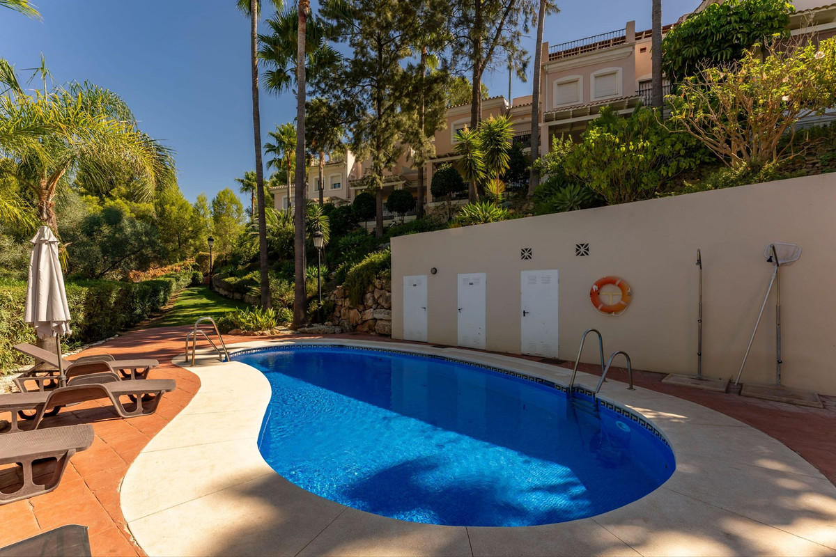 f446595bc7a8702c1565857bbe561c94 - 39