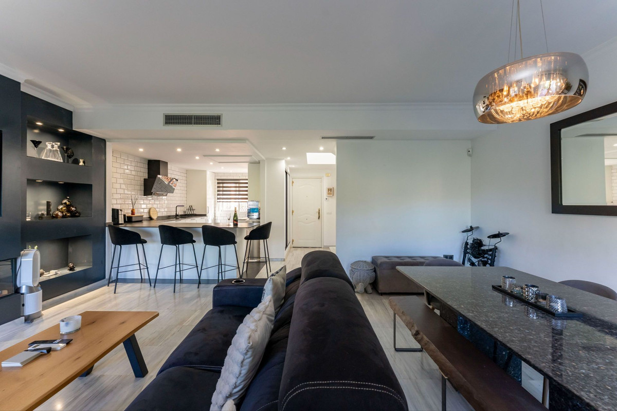 f446595bc7a8702c1565857bbe561c94 - 7