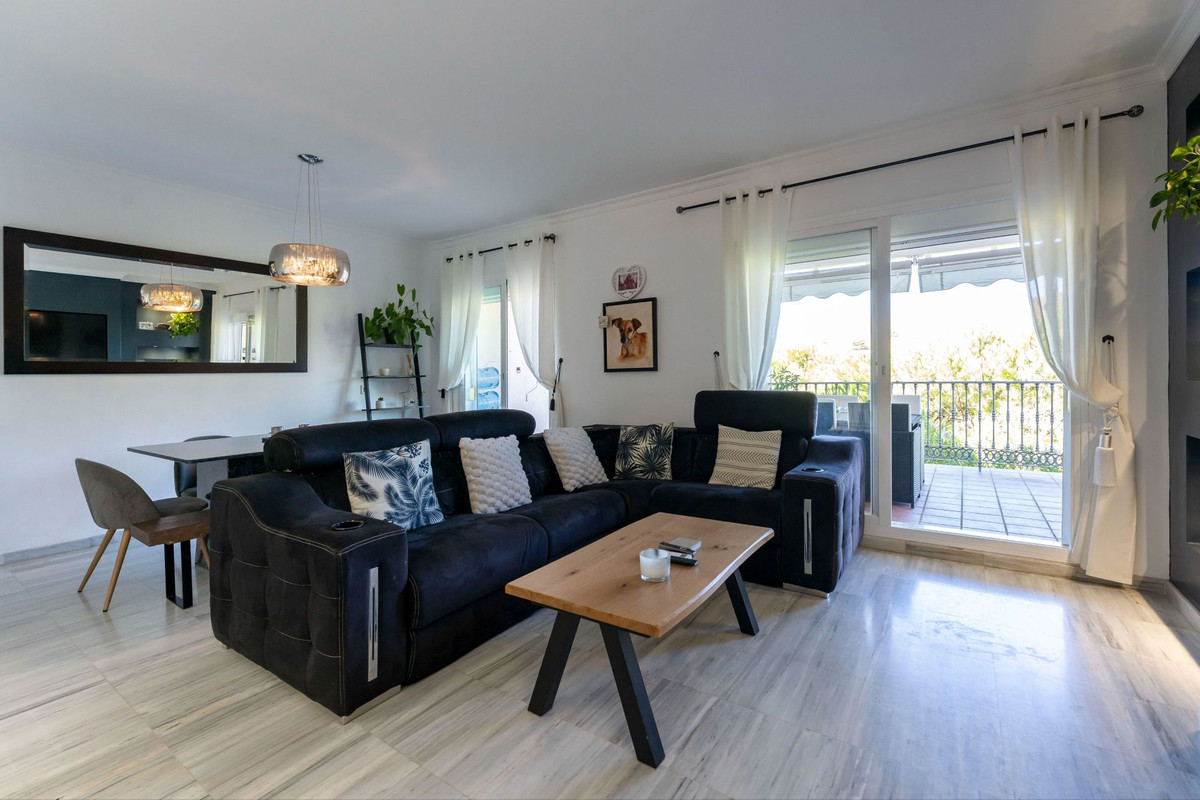 f446595bc7a8702c1565857bbe561c94 - 8