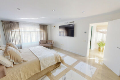 f464dff20c2a4da946580abfebb992b2 - 13