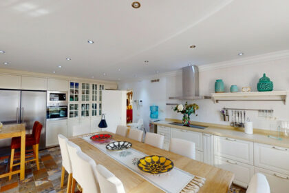 f464dff20c2a4da946580abfebb992b2 - 27