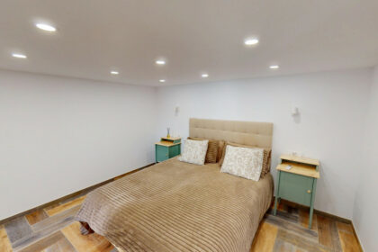 f464dff20c2a4da946580abfebb992b2 - 33