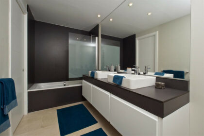 f4bc01c05697a7f84d465bbd923ff886 - 12