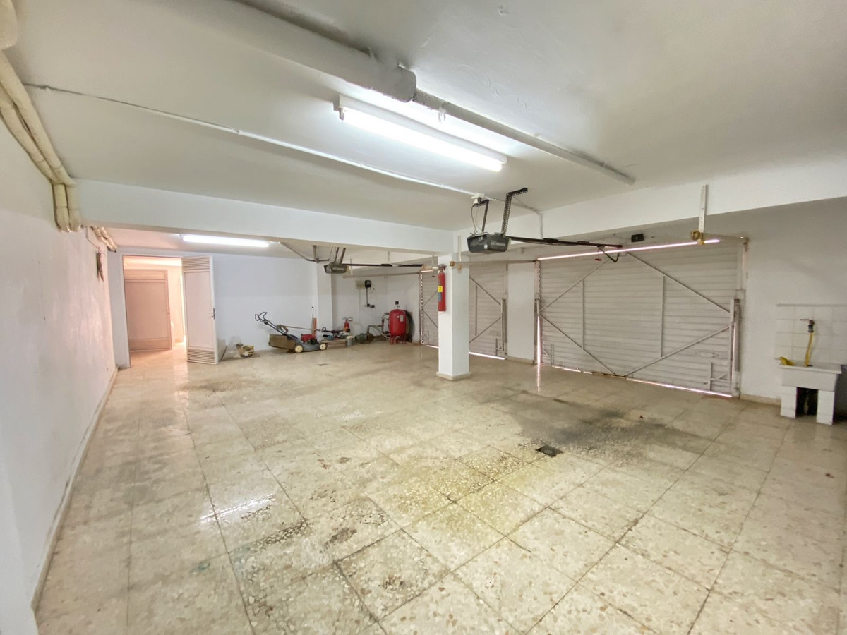 f4e671c49b44463eb62dc3a397468aee - 57