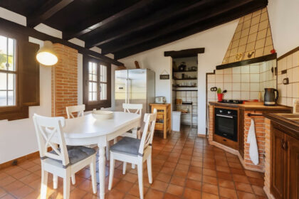 f50e2bde61299fa7cb166917e12b06b7 - 11