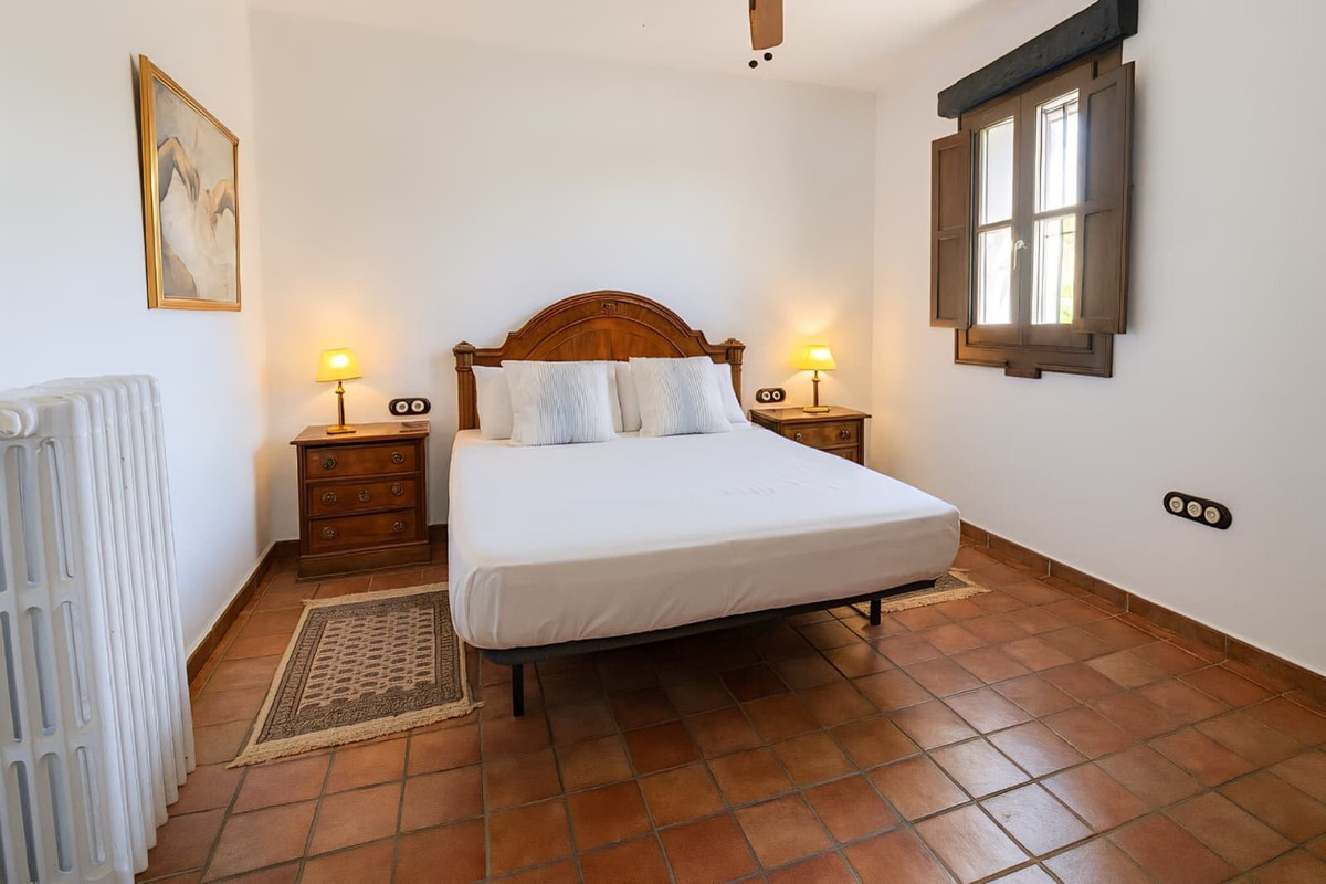 f50e2bde61299fa7cb166917e12b06b7 - 19