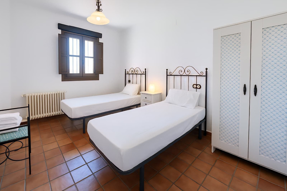 f50e2bde61299fa7cb166917e12b06b7 - 23