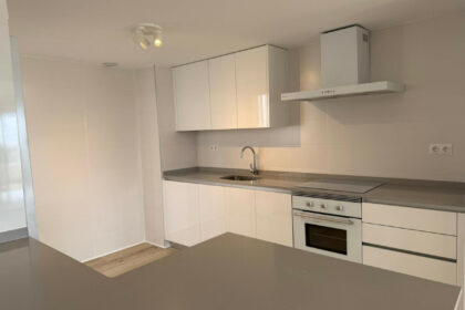 f526f127c1bb4bcafb898f7b98ef1d37 - 13