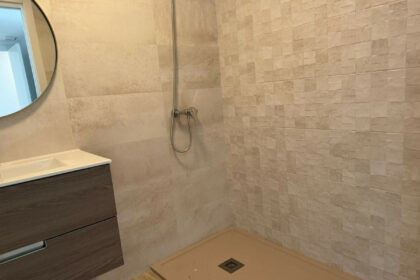 f526f127c1bb4bcafb898f7b98ef1d37 - 24