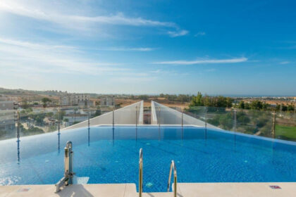 f526f127c1bb4bcafb898f7b98ef1d37 - 3