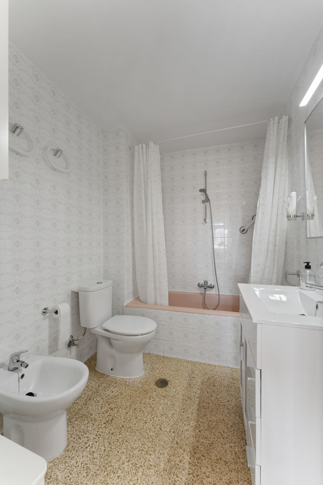 f5d67af25adf655654a019b62e17be4c - 26