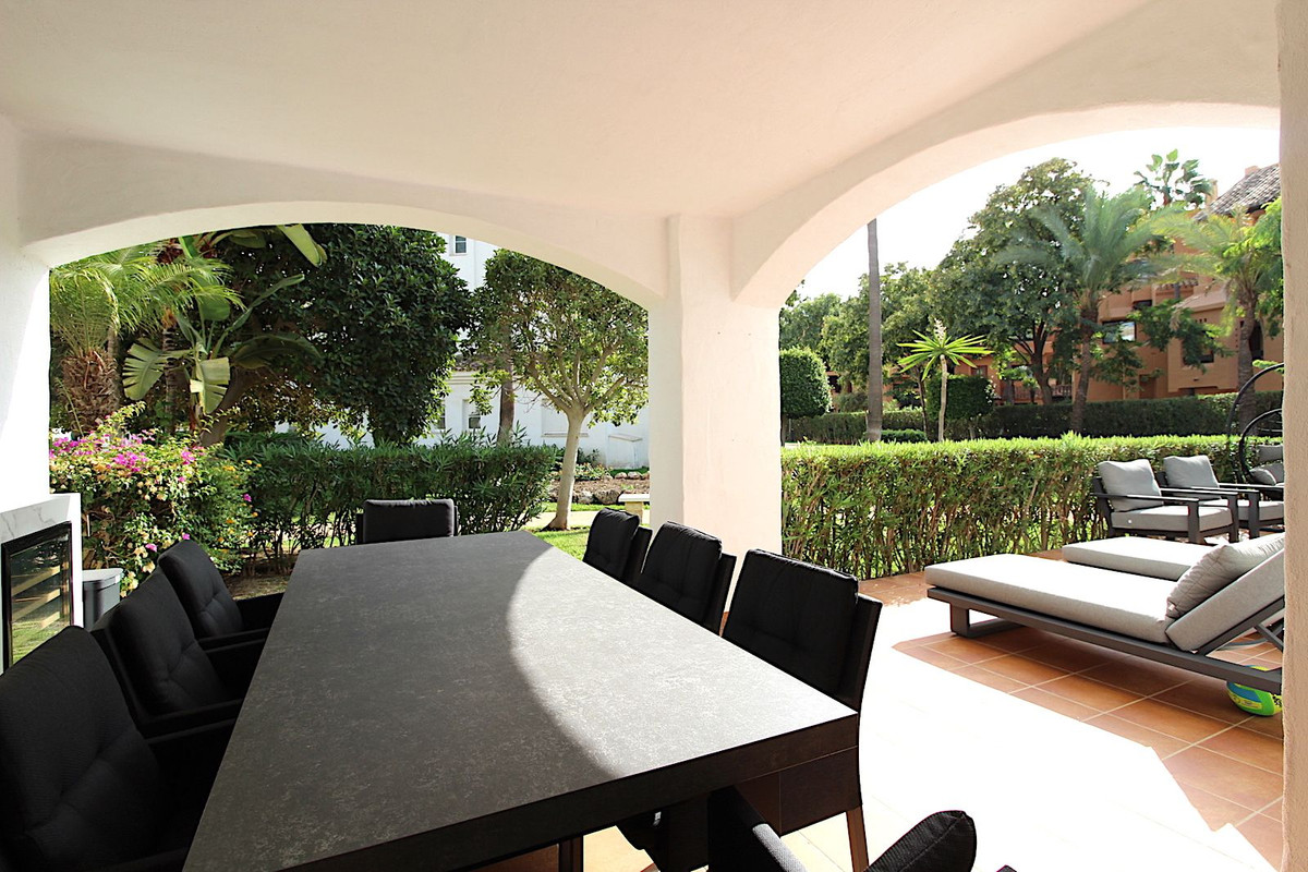 f5ffaf08e172e4f6fc944897ff4cba60 - 30