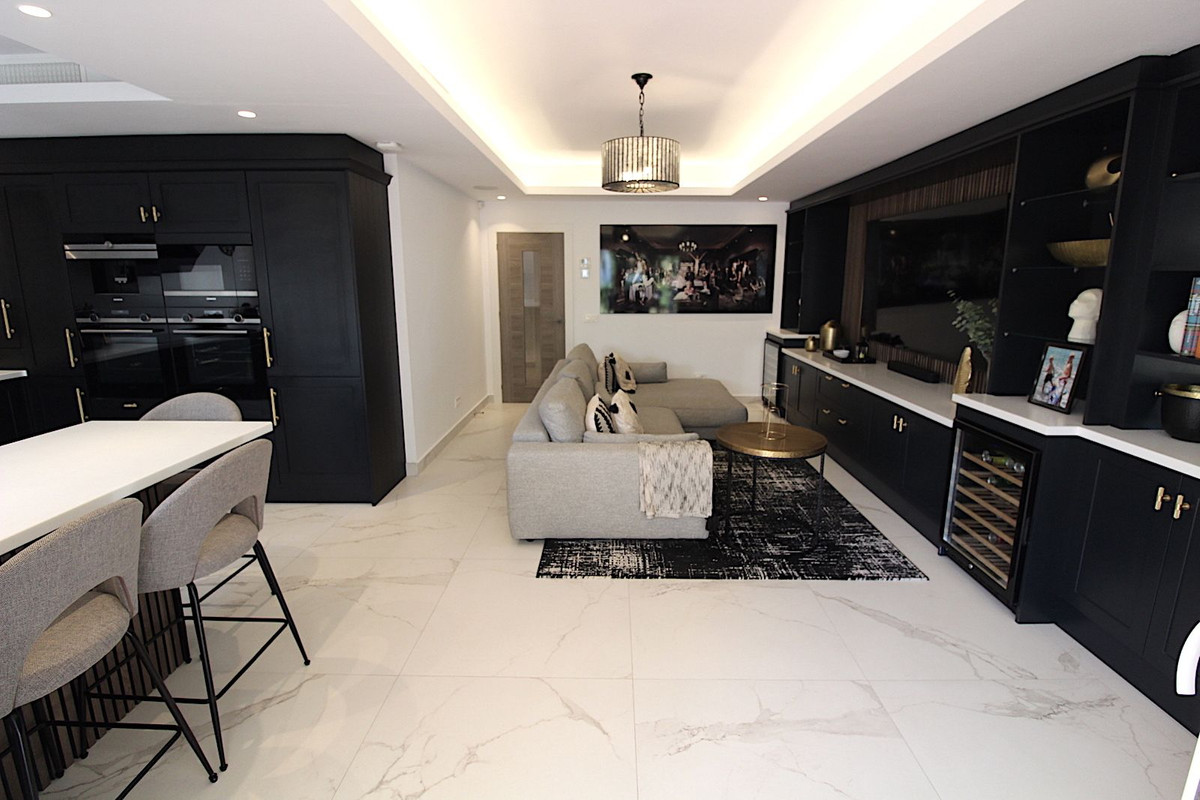 f5ffaf08e172e4f6fc944897ff4cba60 - 9