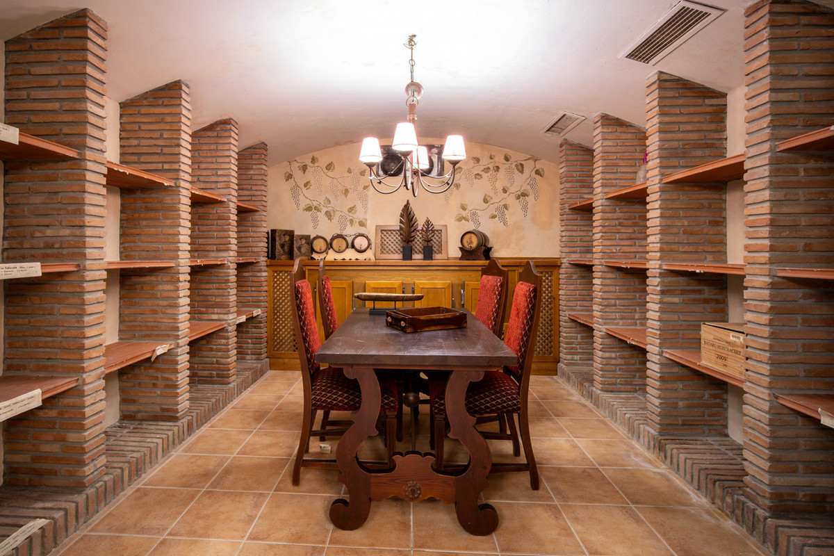 f7d5ae8ebc1821eb8878bec14b365ffa - 17