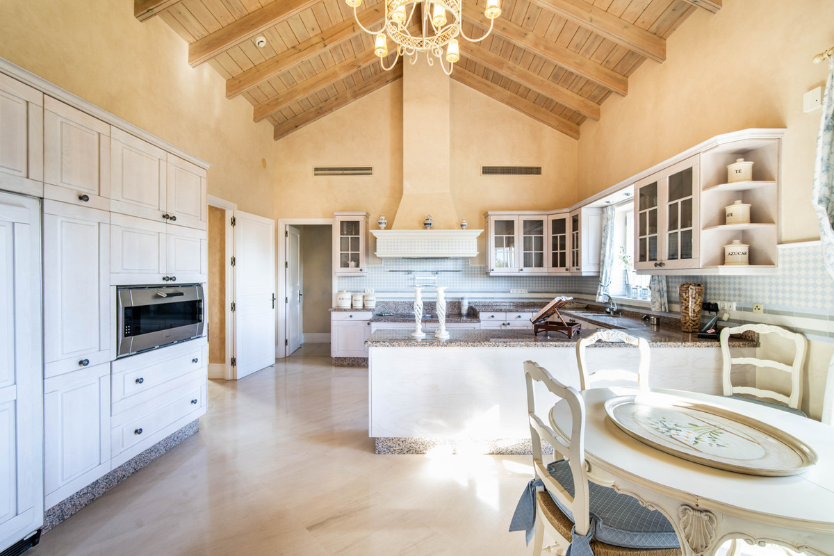 f7d5ae8ebc1821eb8878bec14b365ffa - 9