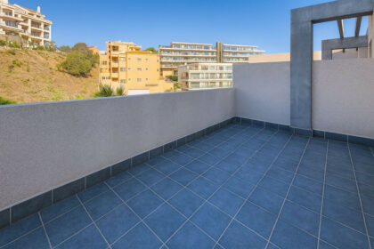 f8758618a6c432474a6e4ad6f50d1ad8 - 26