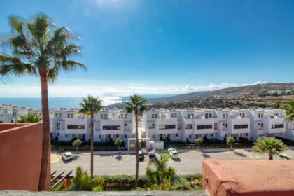 f8f4e71593a019fbc3f1c3f1662665ba - 25