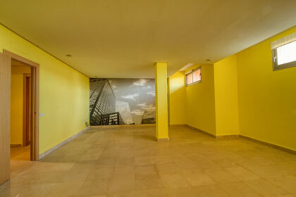 f8f4e71593a019fbc3f1c3f1662665ba - 37