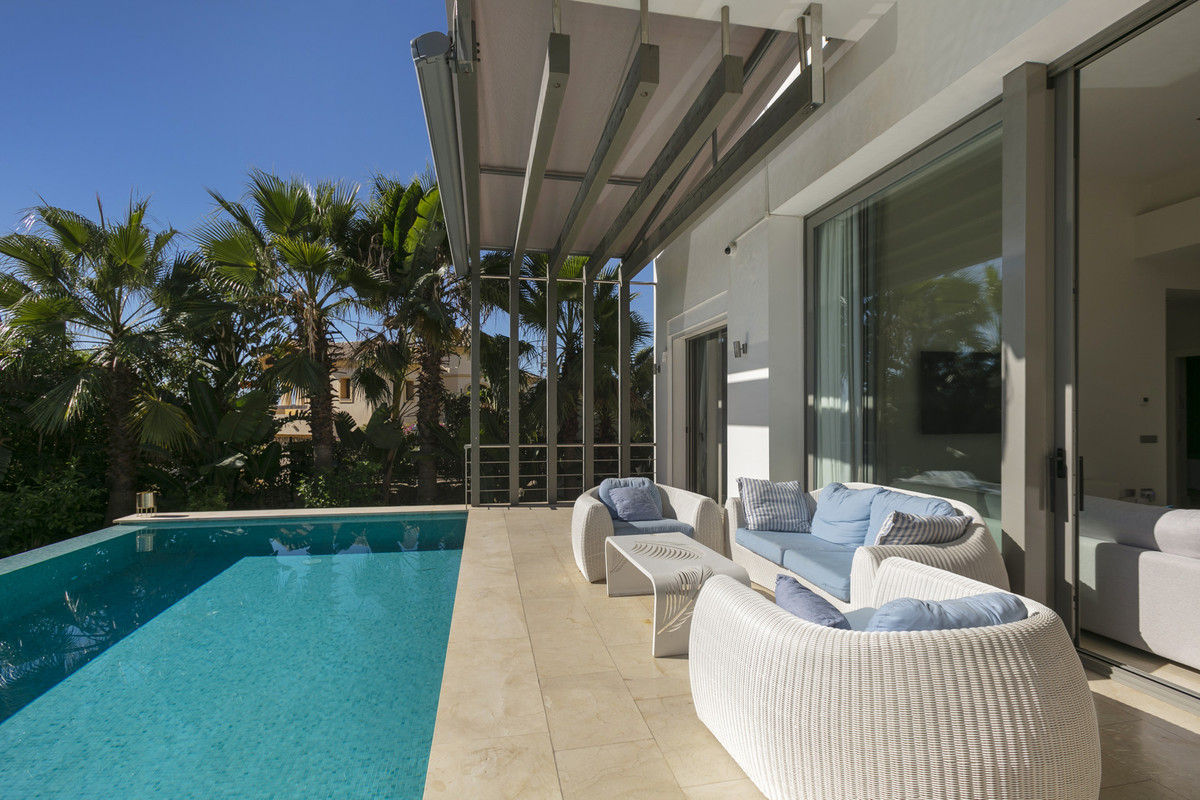 f9048e035dc07d431e5c99fedfec33f3 - 10