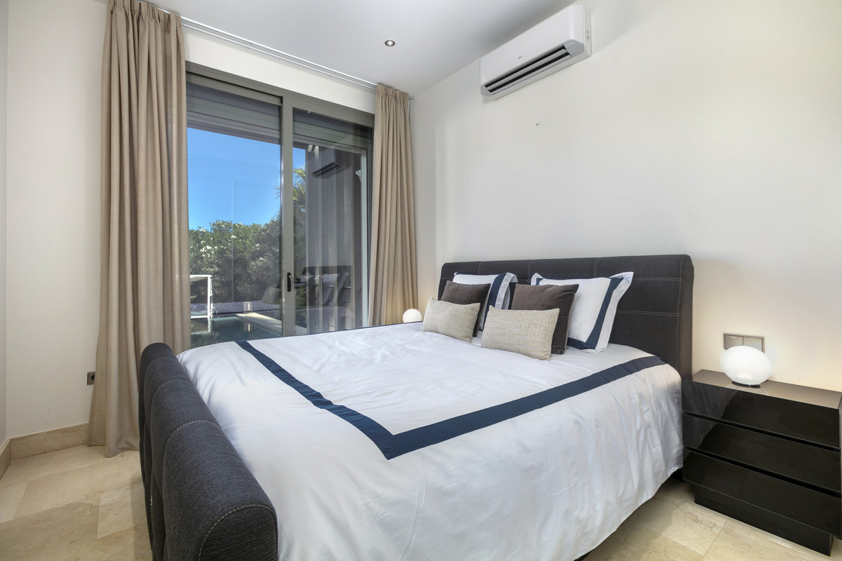 f9048e035dc07d431e5c99fedfec33f3 - 22