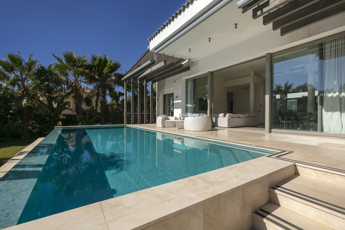 f9048e035dc07d431e5c99fedfec33f3 - 23