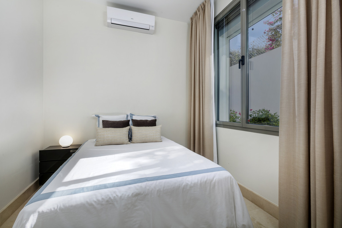 f9048e035dc07d431e5c99fedfec33f3 - 28