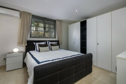 f9048e035dc07d431e5c99fedfec33f3 - 35