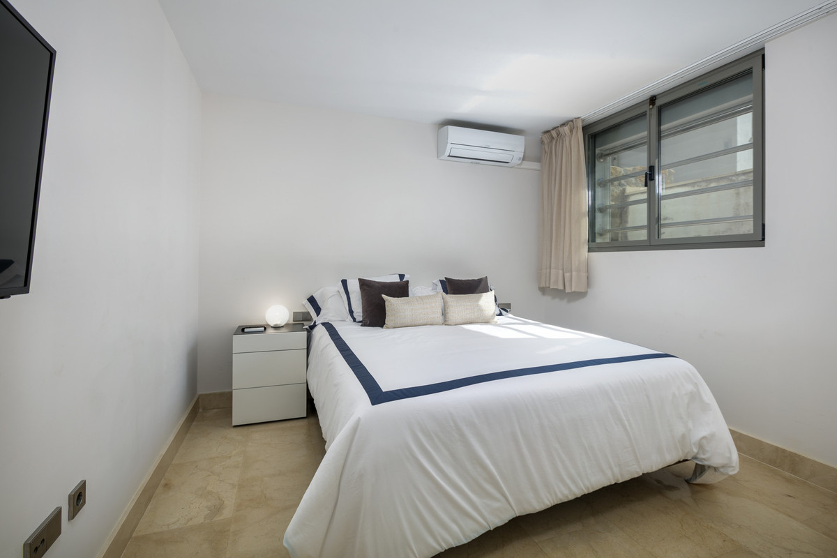 f9048e035dc07d431e5c99fedfec33f3 - 36