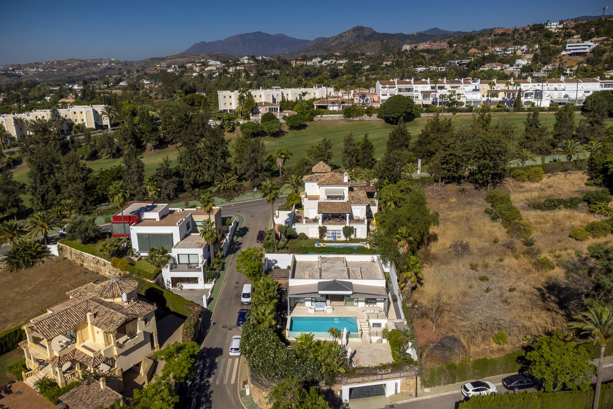 f9048e035dc07d431e5c99fedfec33f3 - 48