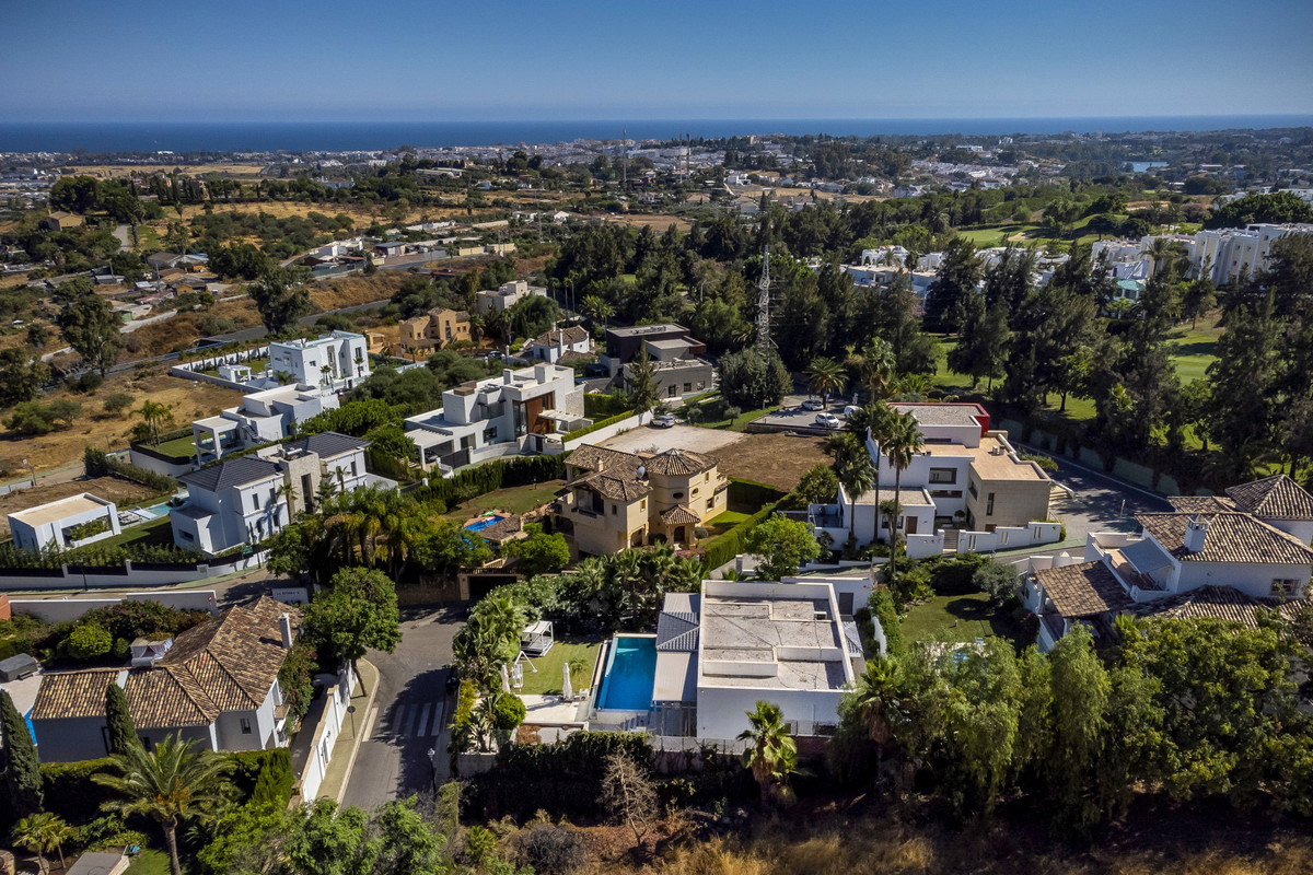 f9048e035dc07d431e5c99fedfec33f3 - 53