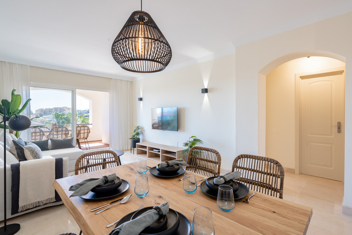 f956c5b067a28f84accc539e23ee6094 - 3