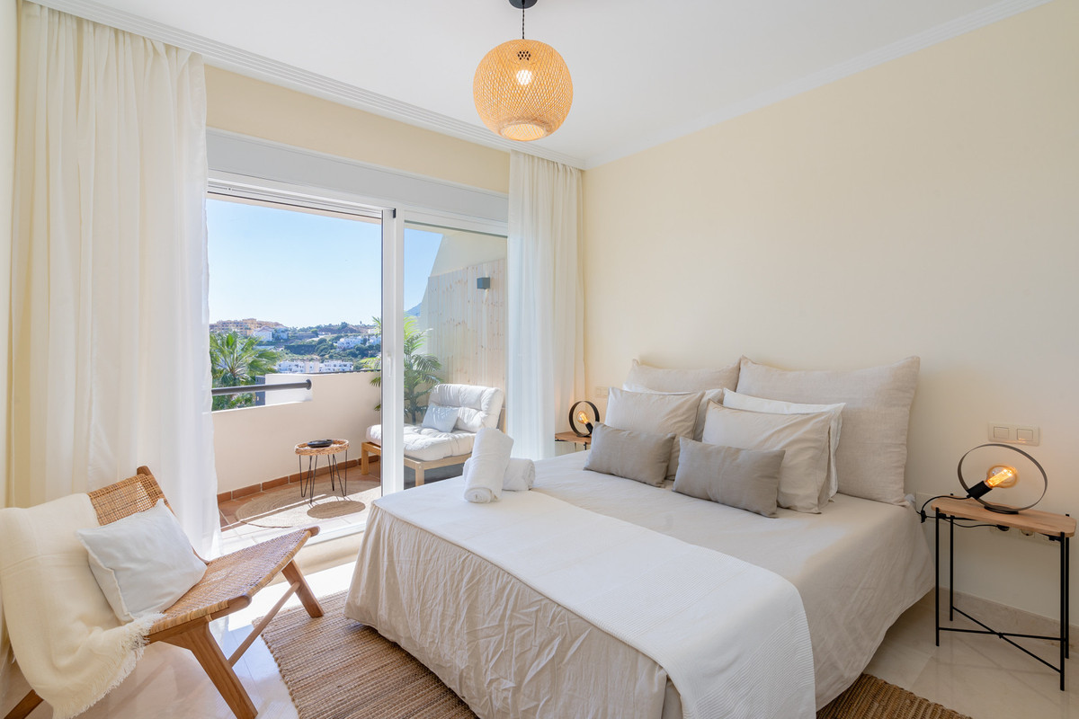 f956c5b067a28f84accc539e23ee6094 - 7