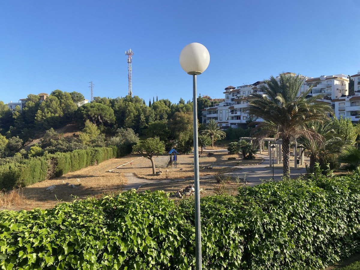 f9596a0331a0d5504021b19c115aadf6 - 51