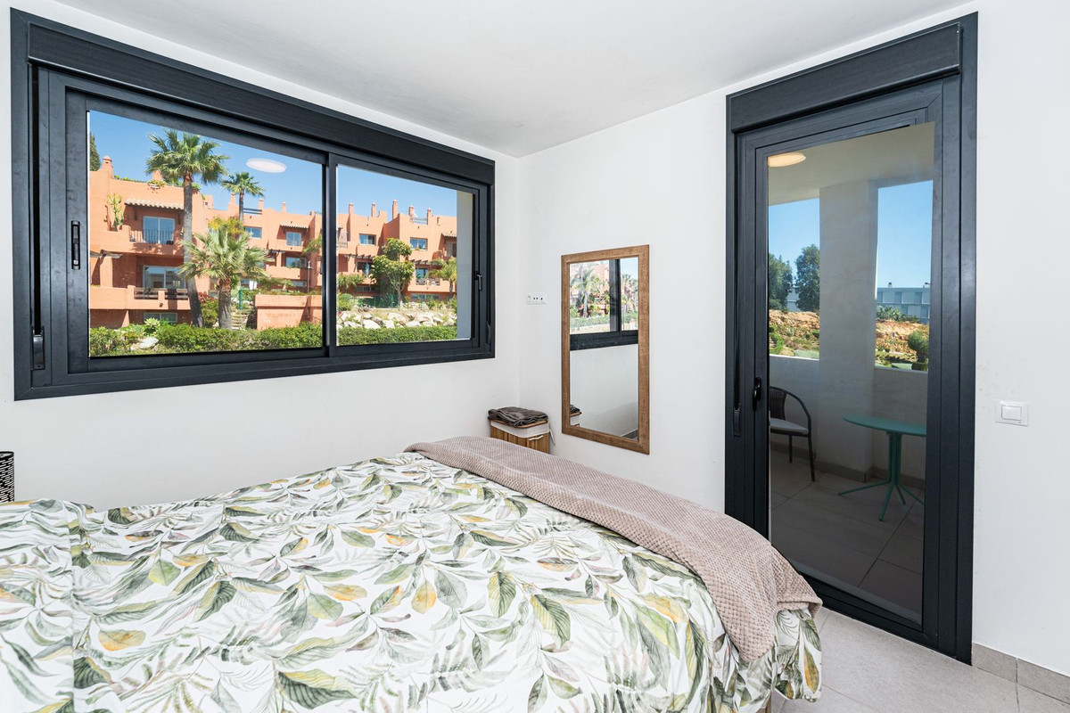 f9a3832dec80152605ff3ae7a9ae1c73 - 12