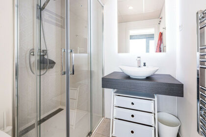 f9a3832dec80152605ff3ae7a9ae1c73 - 13