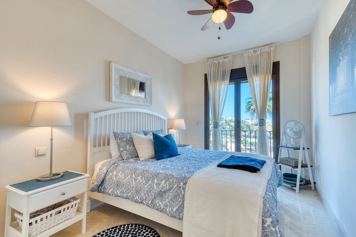 fa118e750d8317843cf1f660500c4c37 - 12