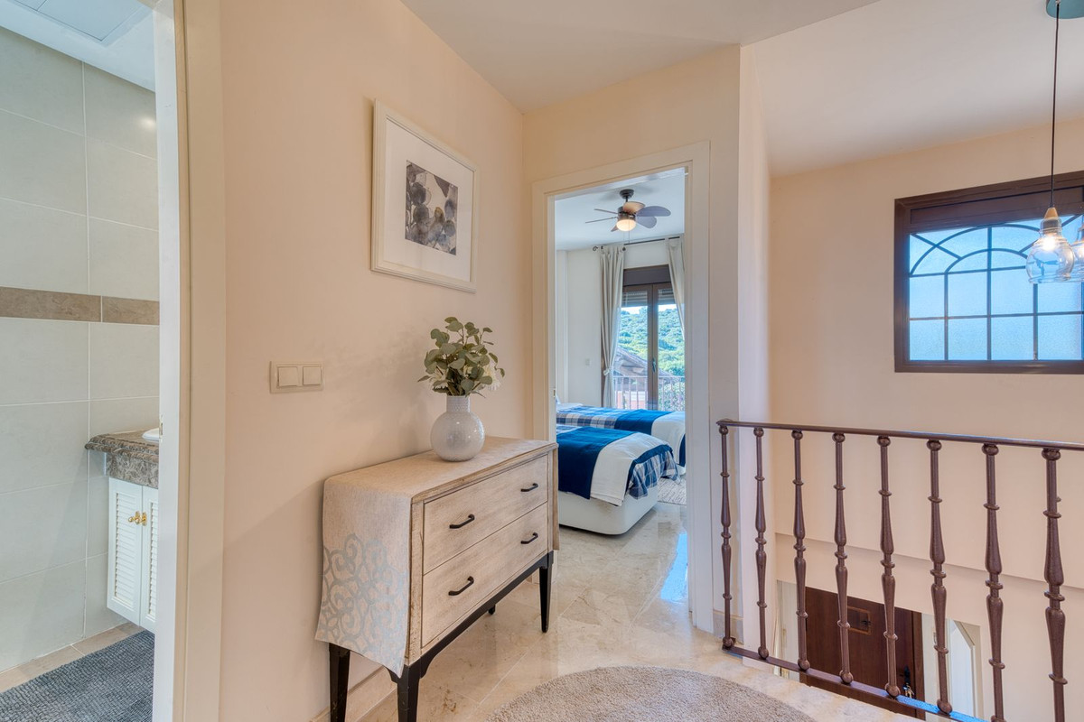 fa118e750d8317843cf1f660500c4c37 - 15