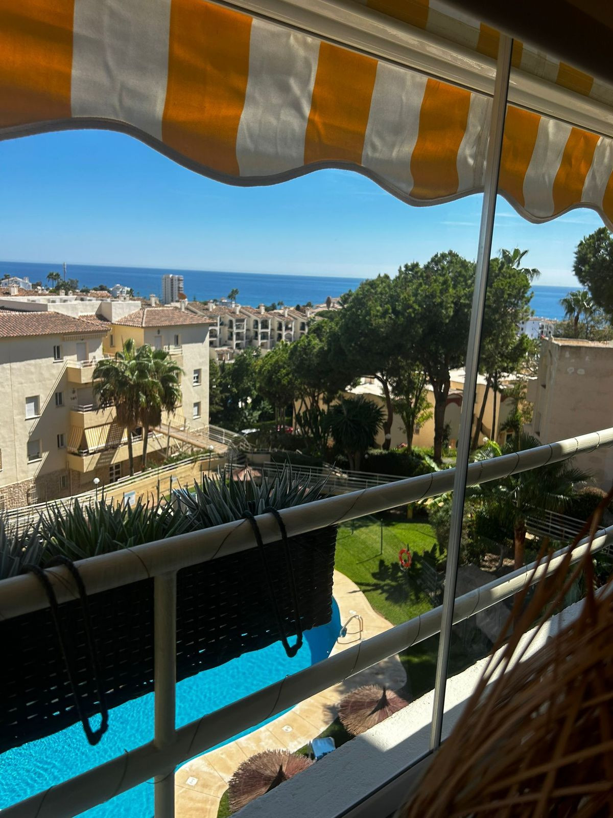 fb152ef694f8a807ebeed54d2e83a1dd - 17