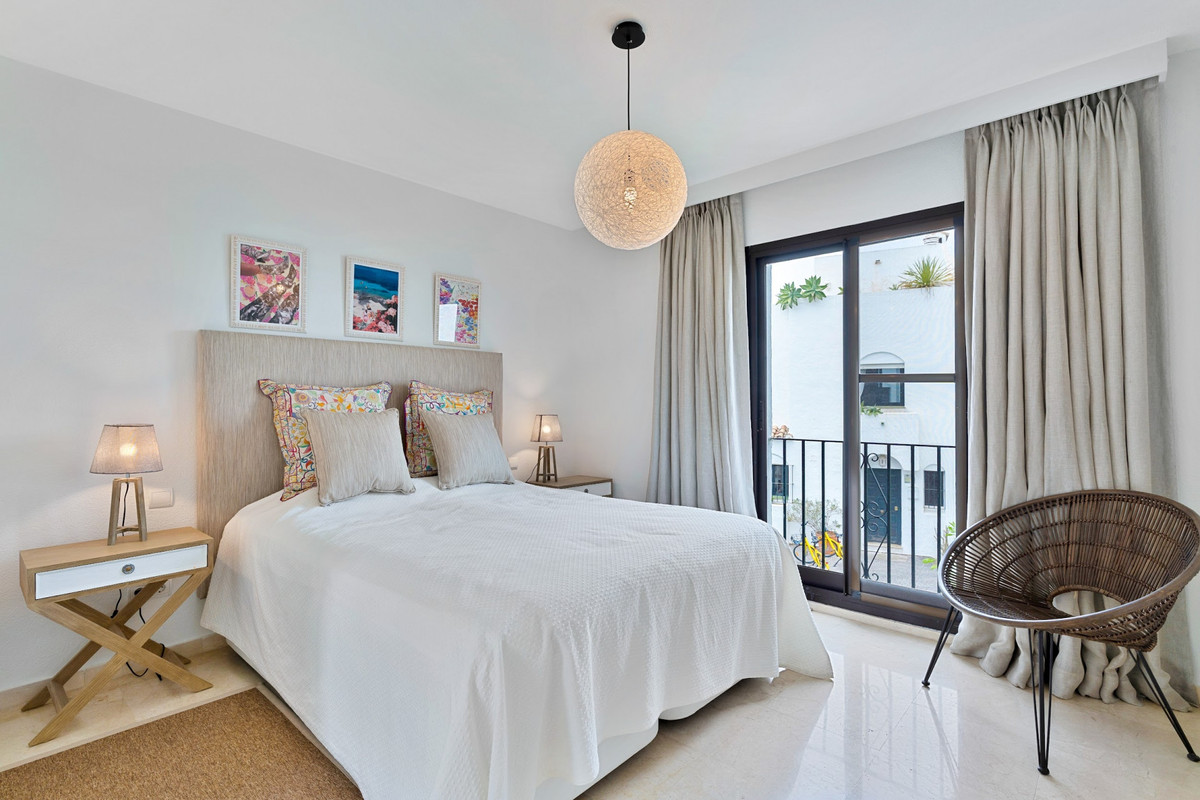 fb9895658097b792a18b3e24a090326f - 15