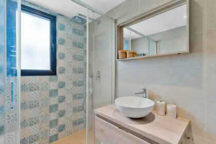 fb9895658097b792a18b3e24a090326f - 19