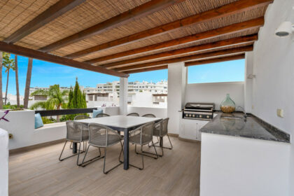 fb9895658097b792a18b3e24a090326f - 23