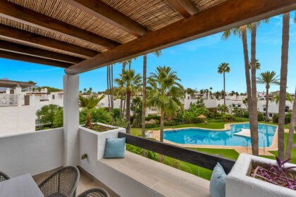 fb9895658097b792a18b3e24a090326f - 24