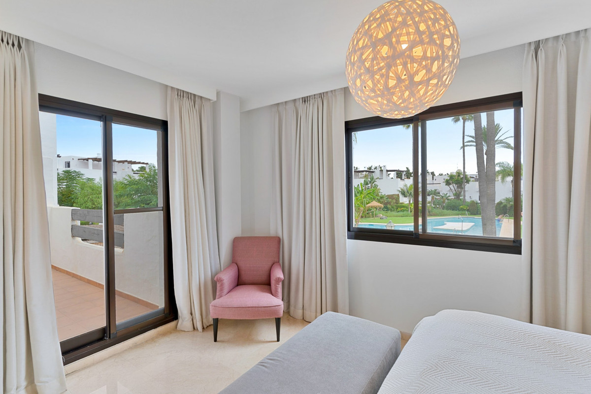 fb9895658097b792a18b3e24a090326f - 3