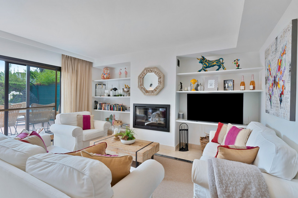 fb9895658097b792a18b3e24a090326f - 7