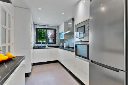 fb9895658097b792a18b3e24a090326f - 9