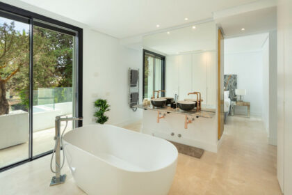 fc714a2dee246578608516a3985c3018 - 18