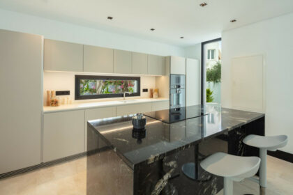 fc714a2dee246578608516a3985c3018 - 9