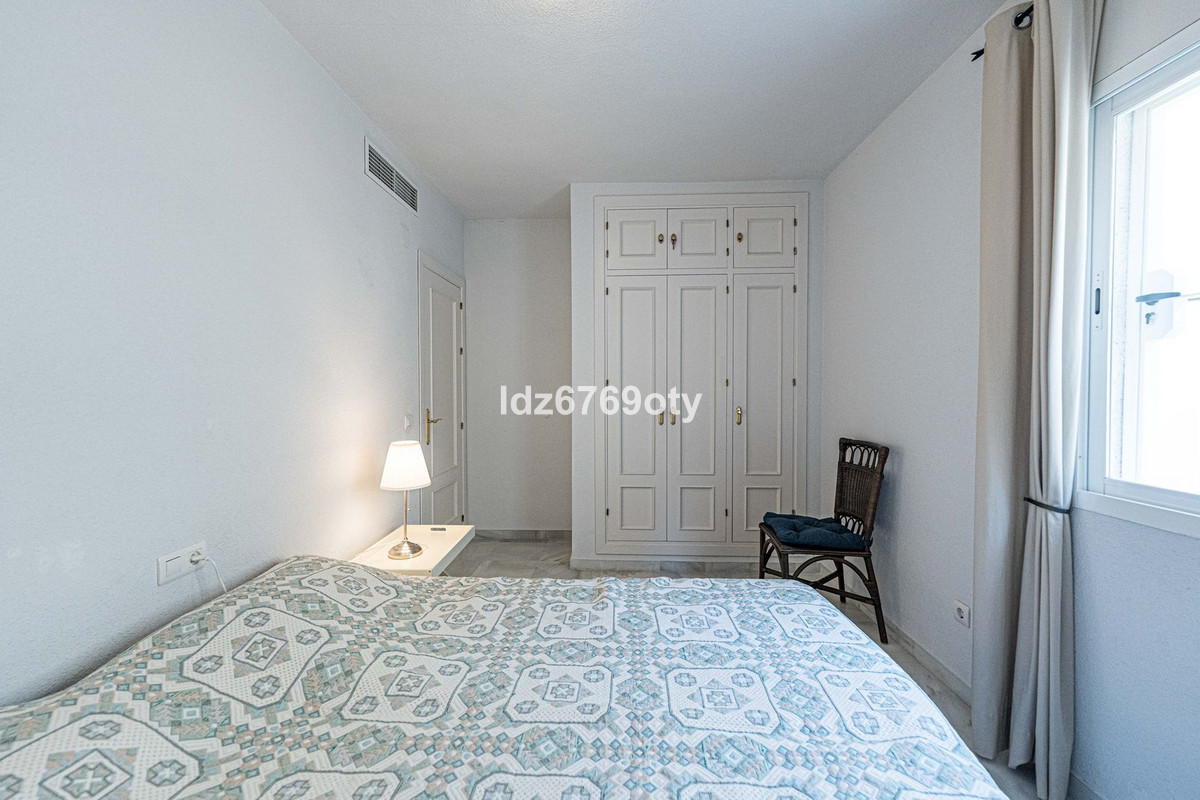 fd09cadfd60651b77b8761a9f7e4252b - 10