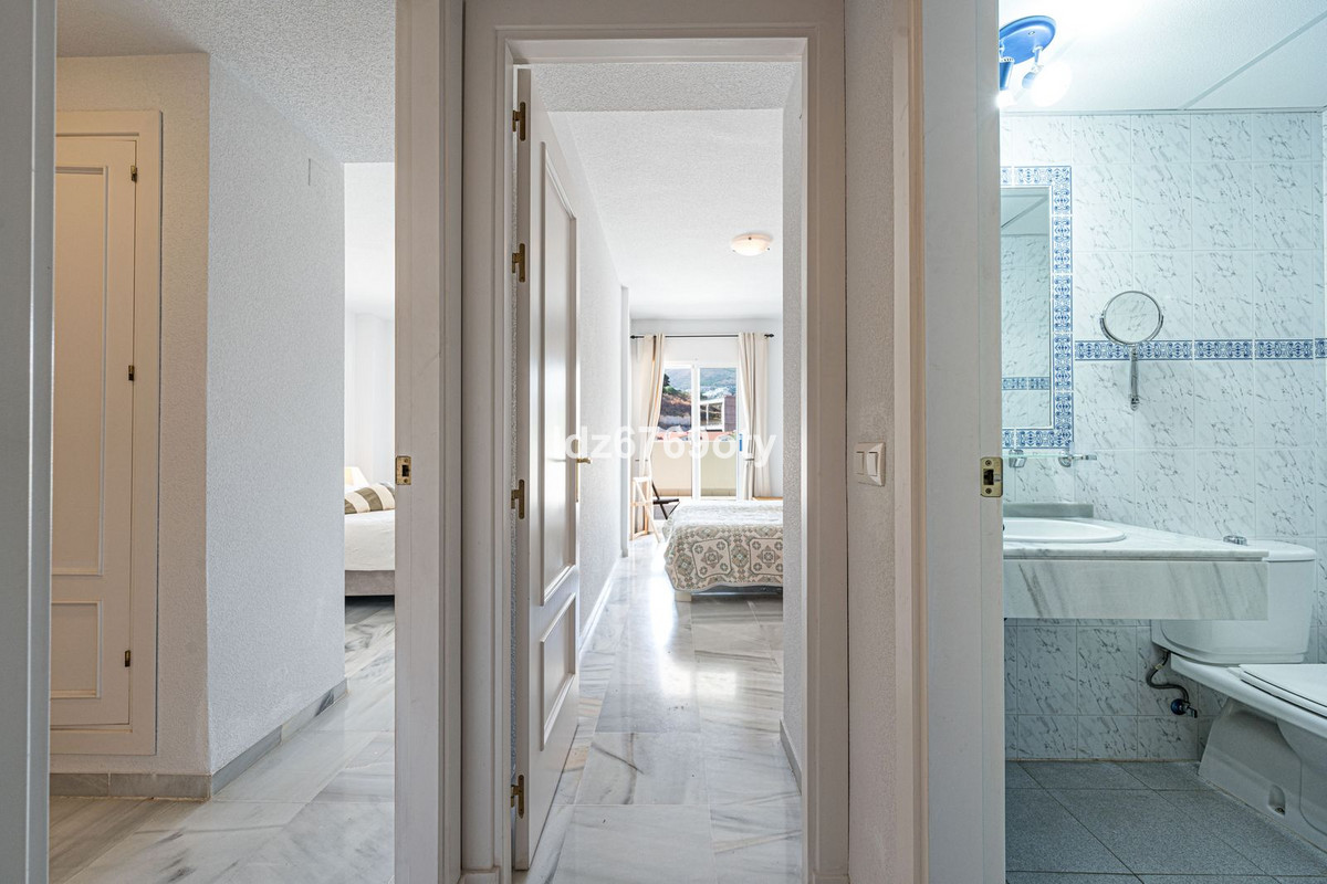 fd09cadfd60651b77b8761a9f7e4252b - 11