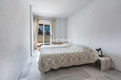 fd09cadfd60651b77b8761a9f7e4252b - 13